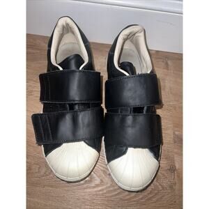 ADIDAS Superstar Black Leather Clamshell Sneakers CQ2448 Womens Sz 7.5
